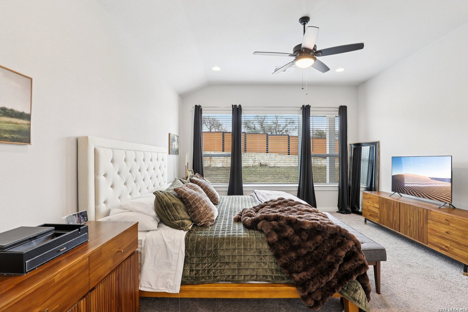 1538 Escarpment