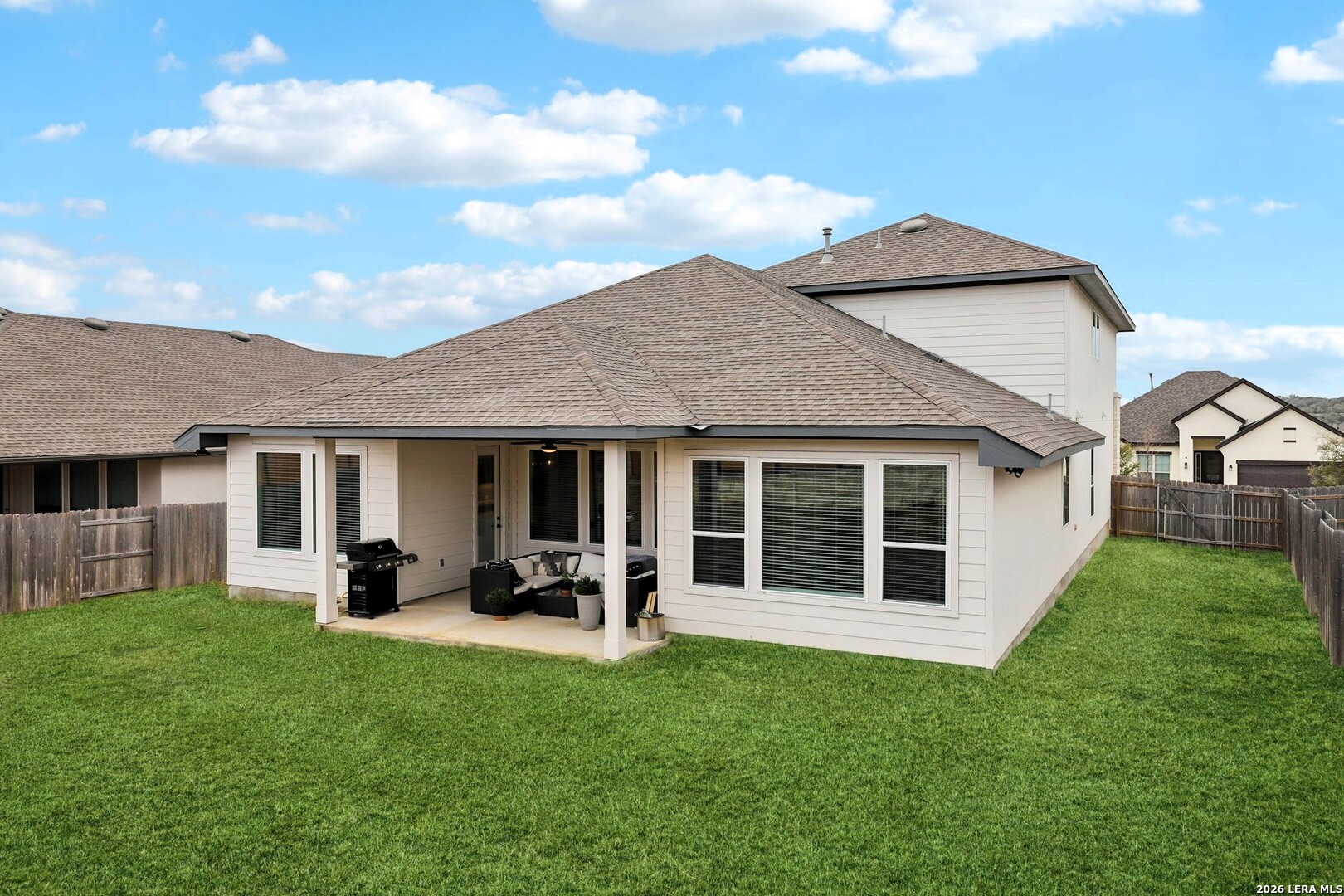 1538 Escarpment