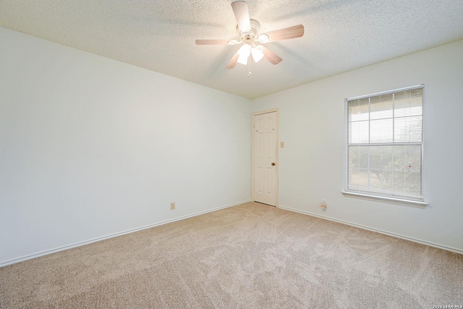 15718 Knollvista