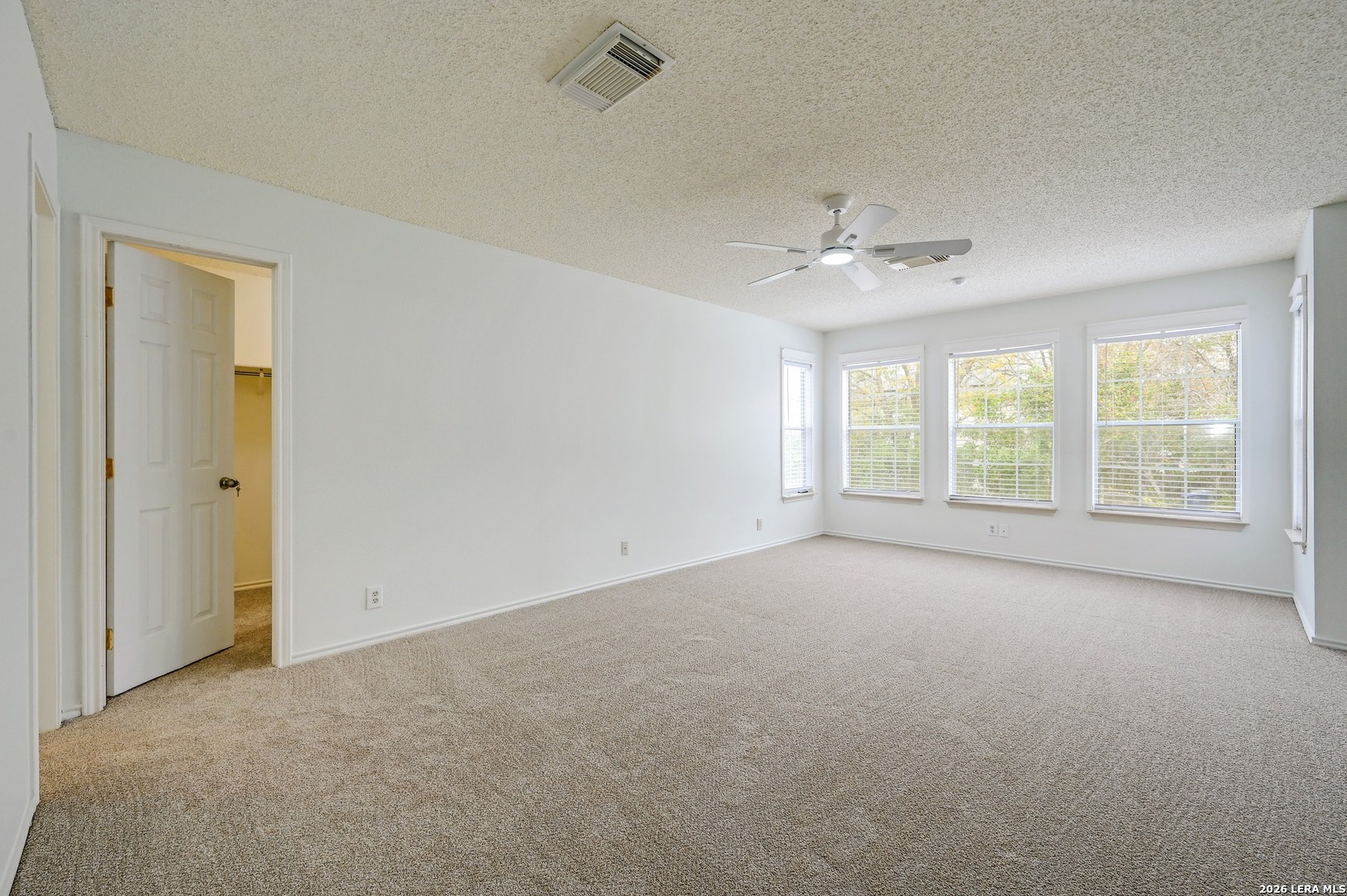 15718 Knollvista