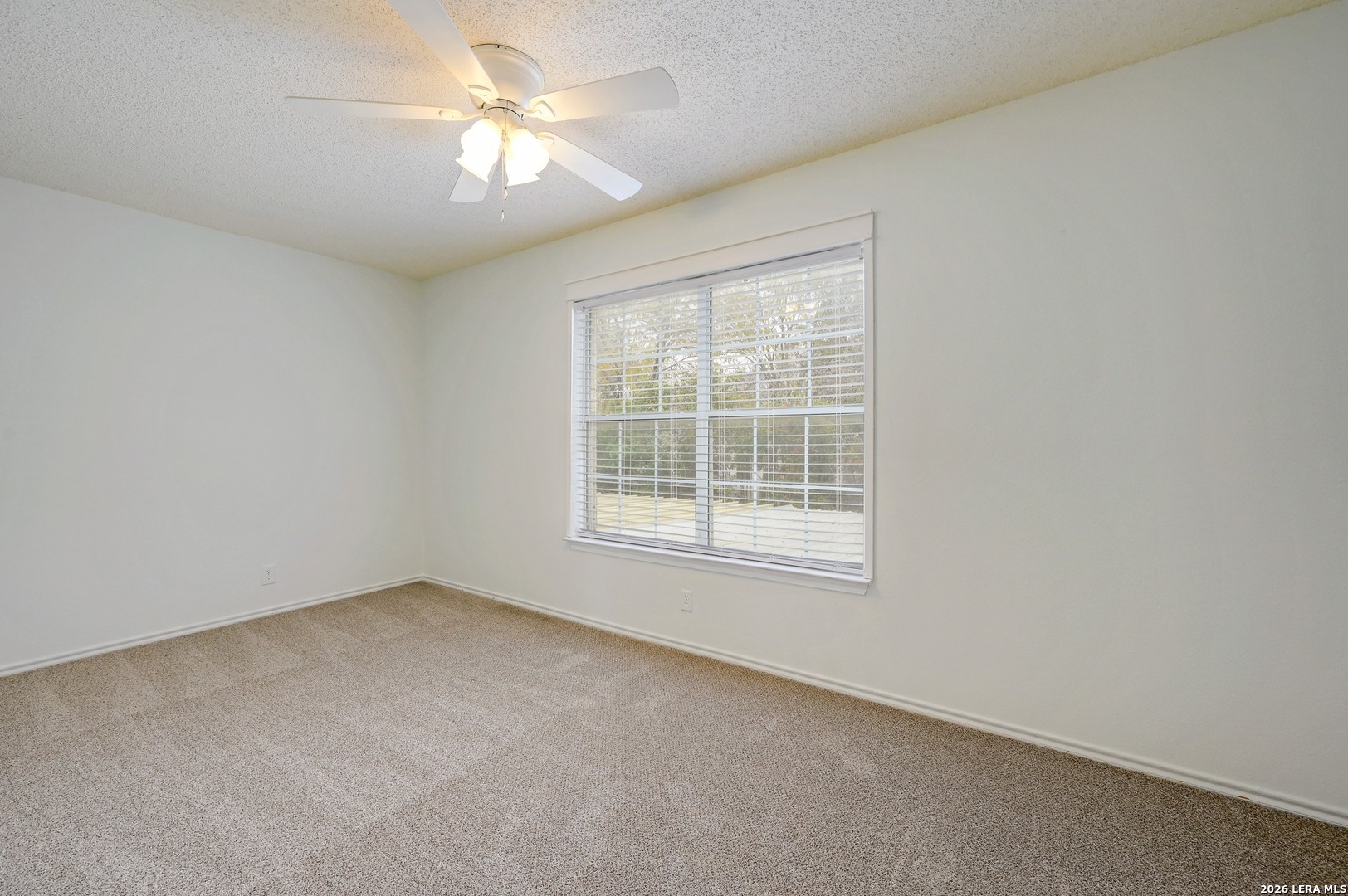 15718 Knollvista