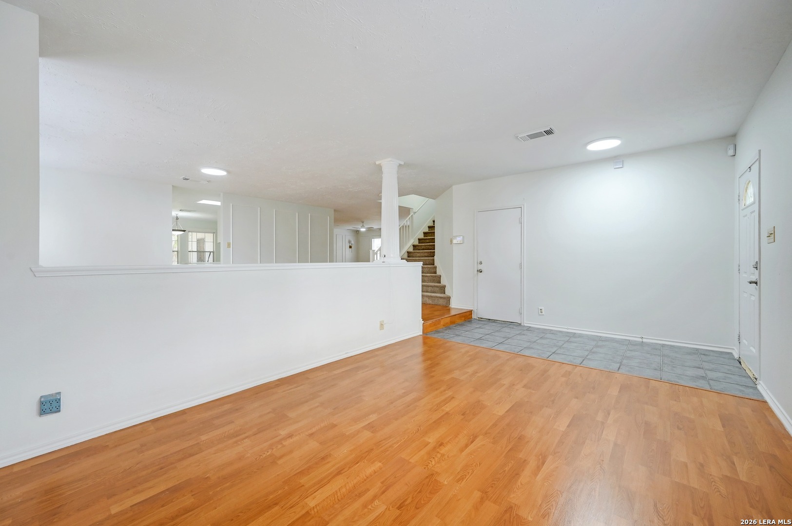 15718 Knollvista