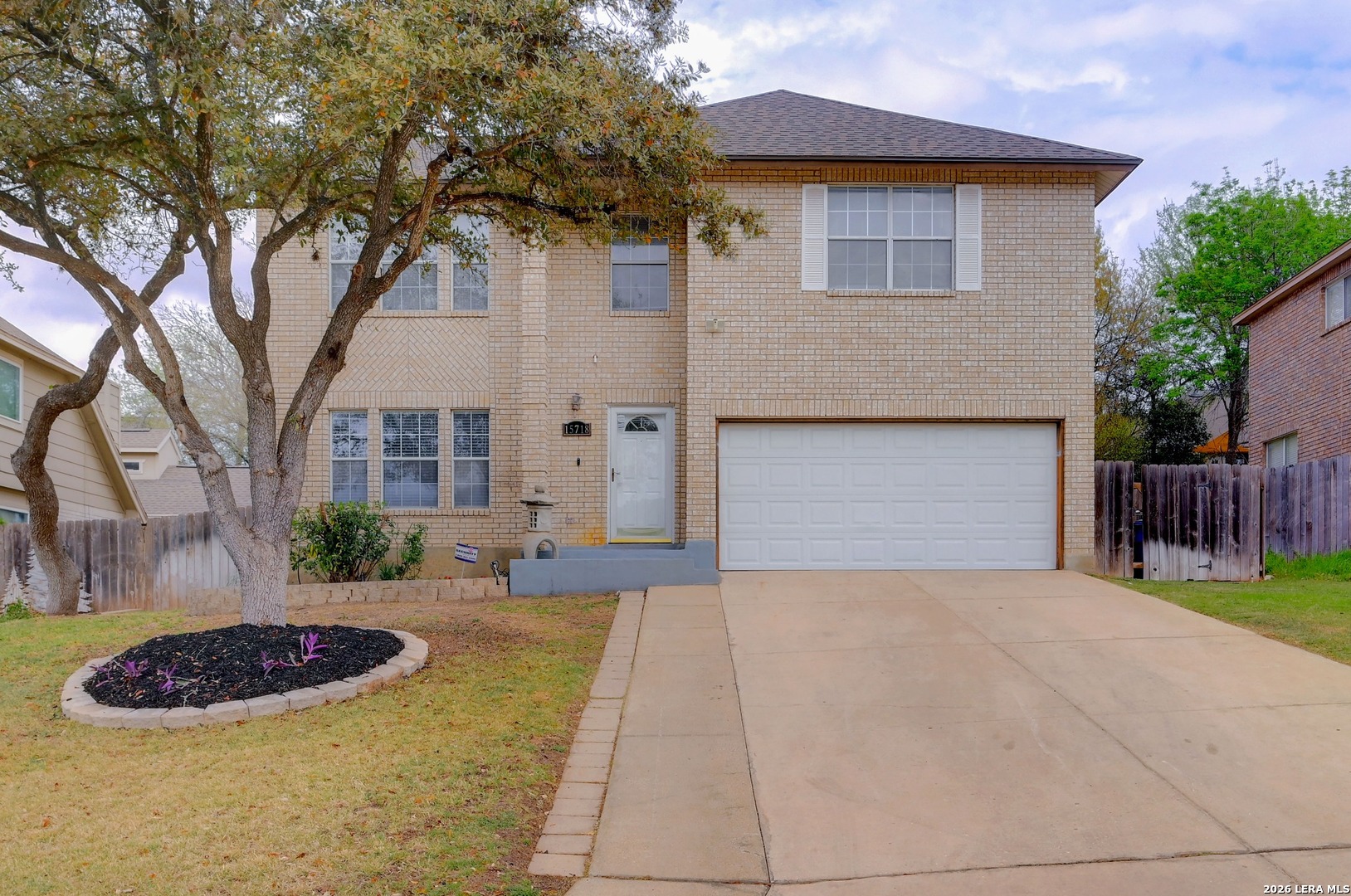 15718 Knollvista