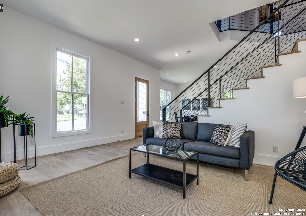 630 E CARSON ST