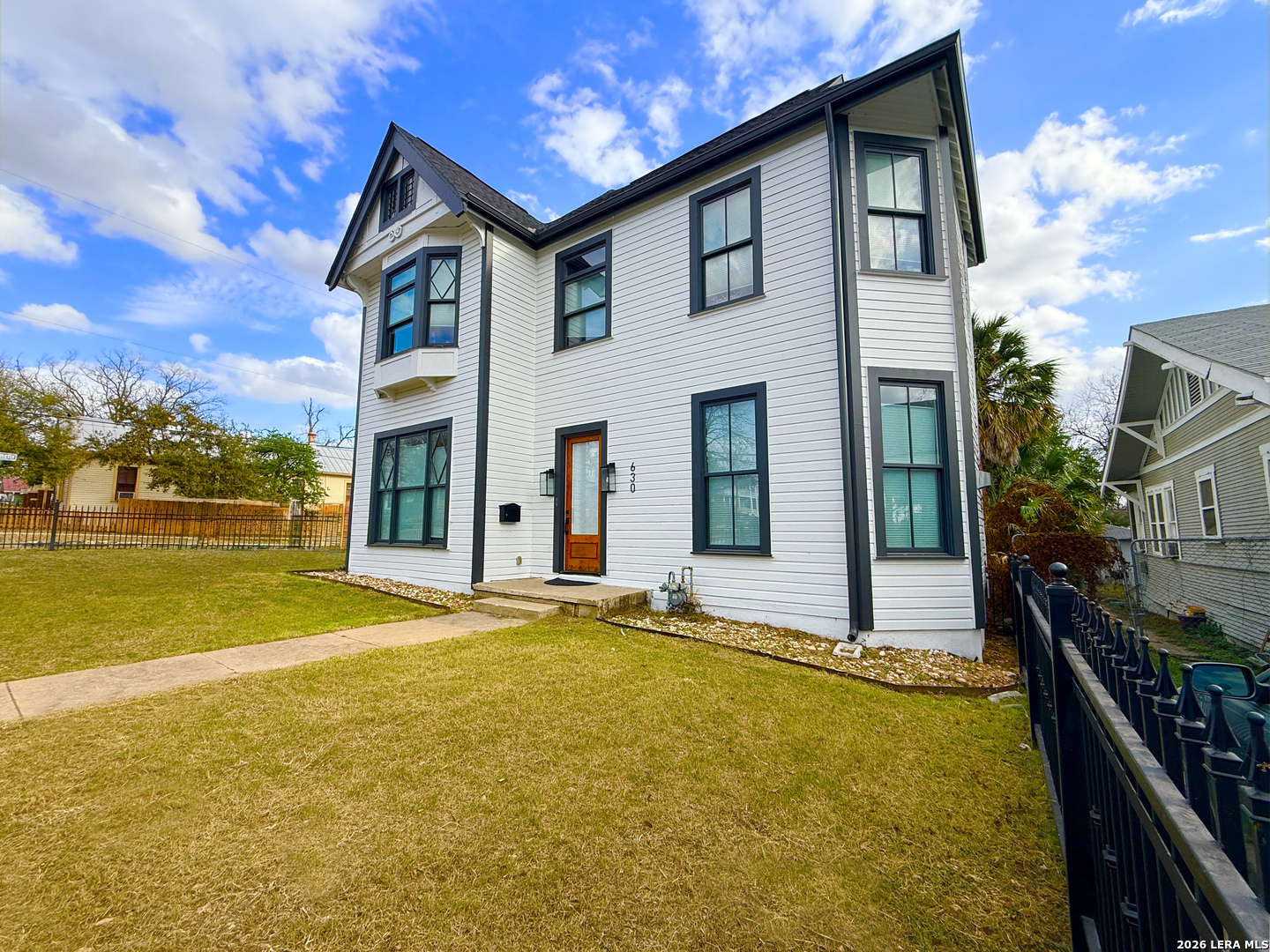 630 E CARSON ST