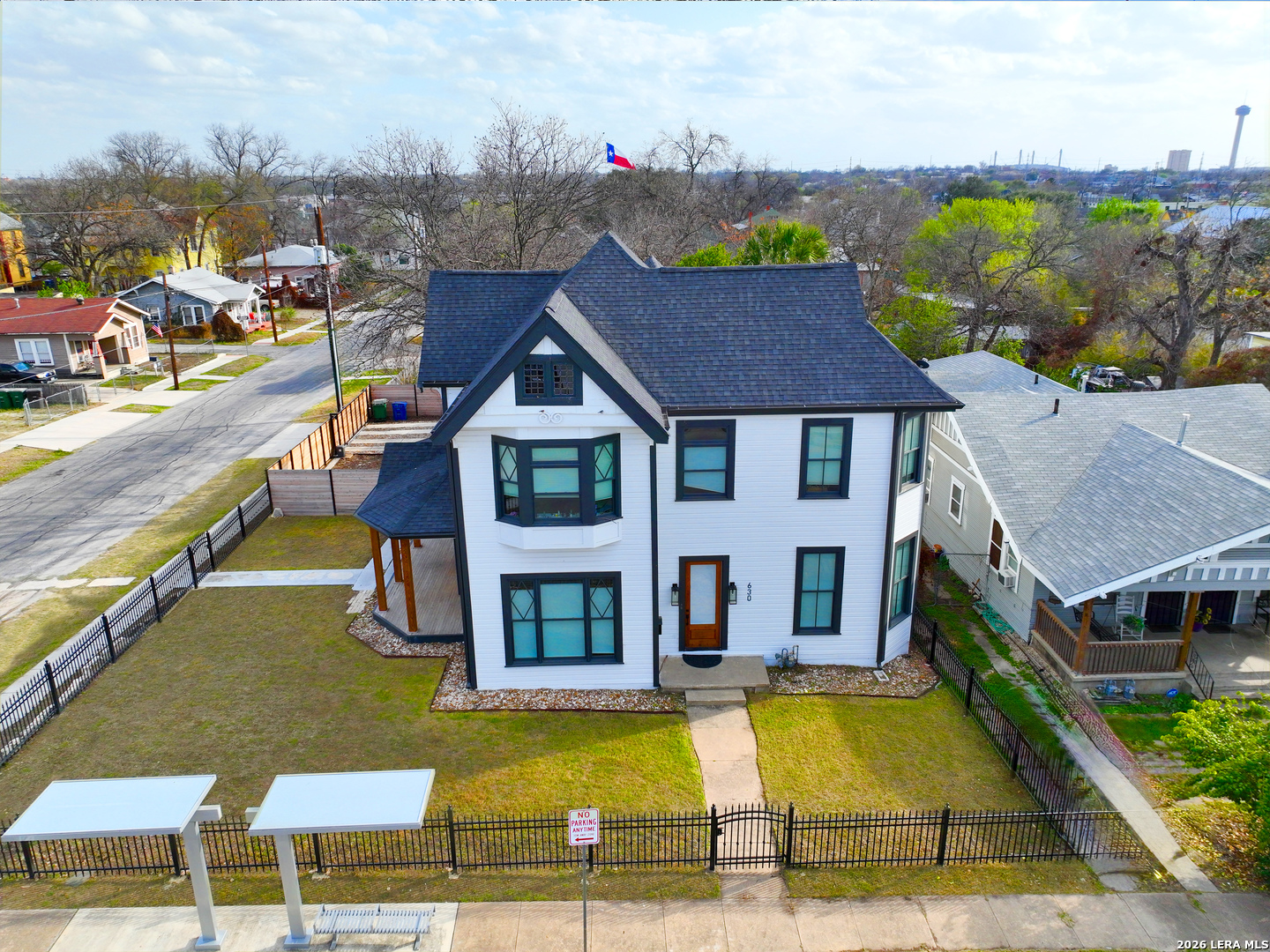 630 E CARSON ST