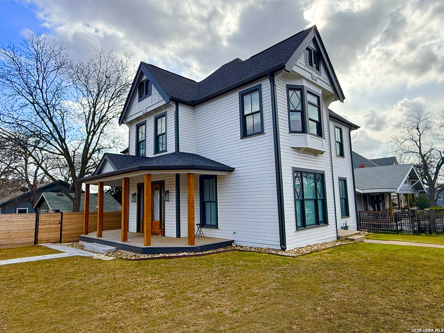 630 E CARSON ST
