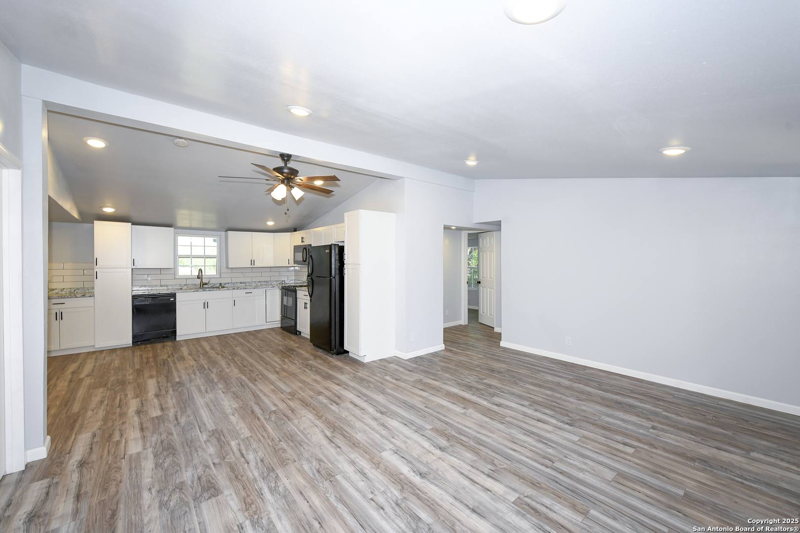 600 Dawnridge Drive