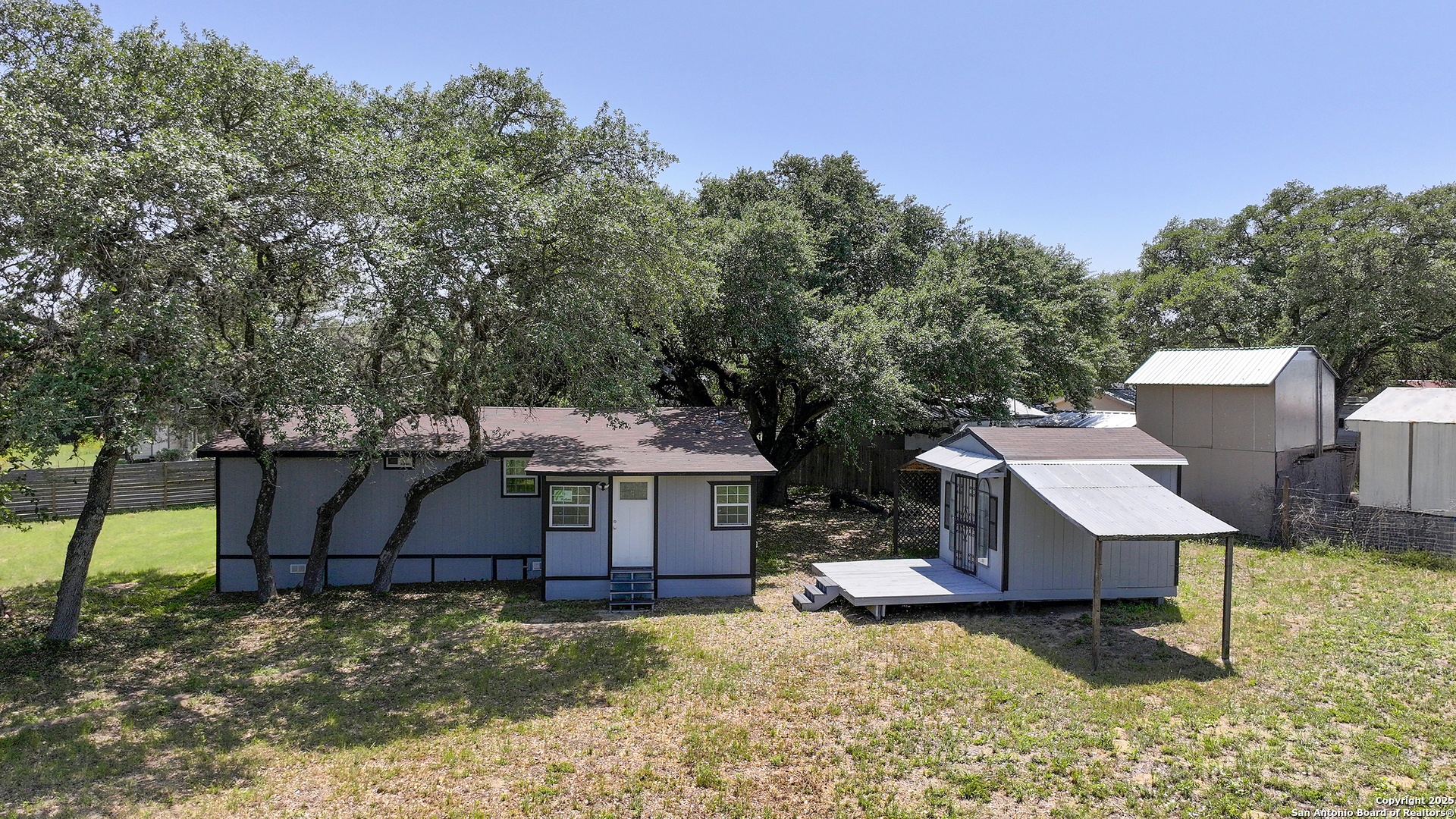 600 Dawnridge Drive