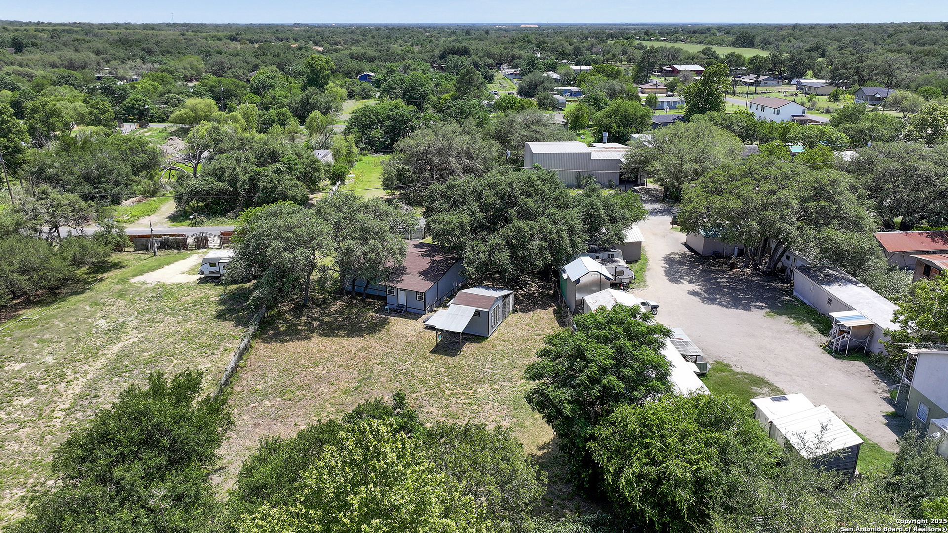 600 Dawnridge Drive