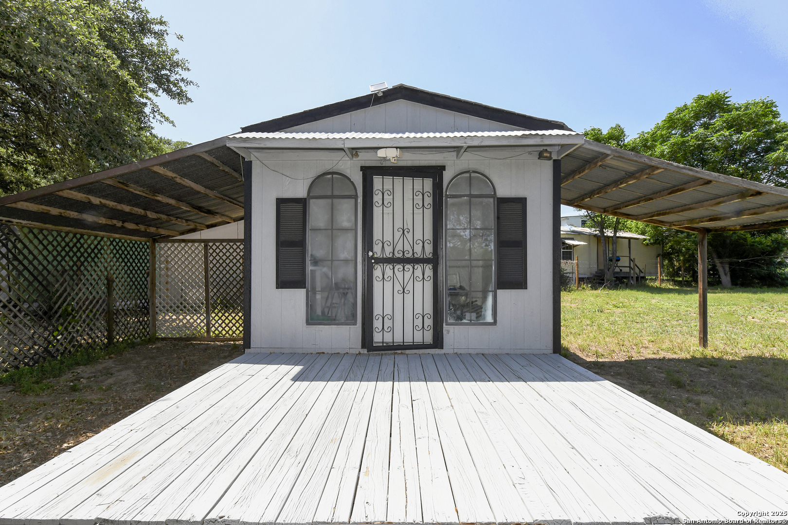 600 Dawnridge Drive
