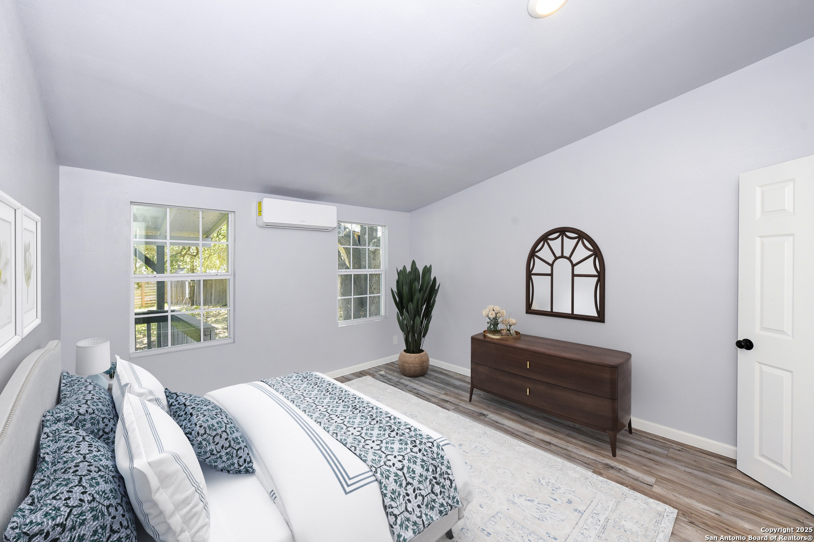 600 Dawnridge Drive