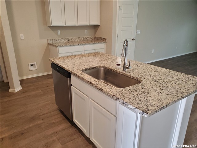 3447 Redbud Grove