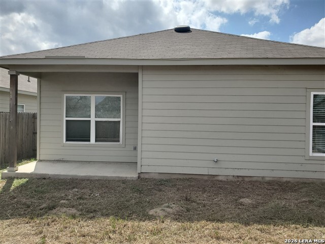 3447 Redbud Grove