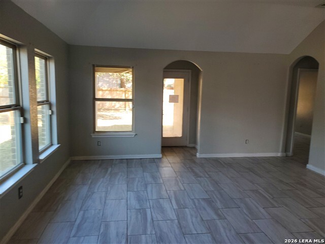 15143 Gelding Heights