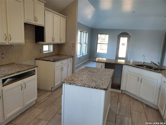 15143 Gelding Heights