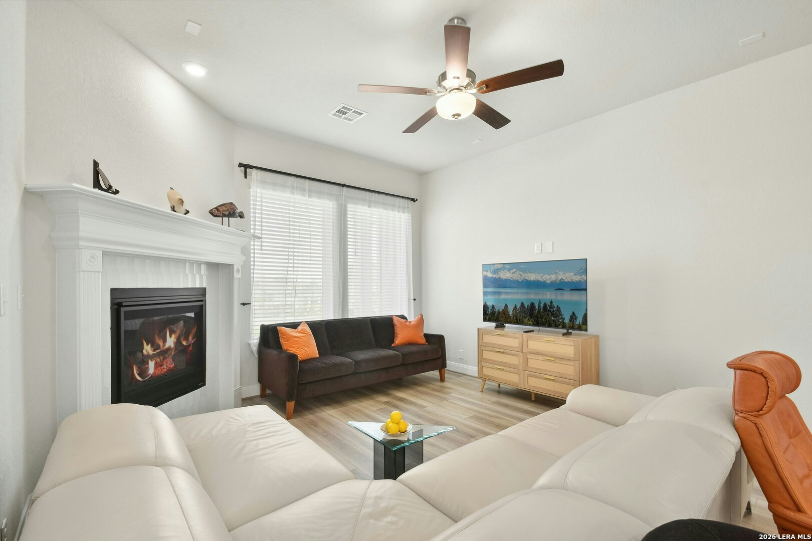 12125 Vine Blossom