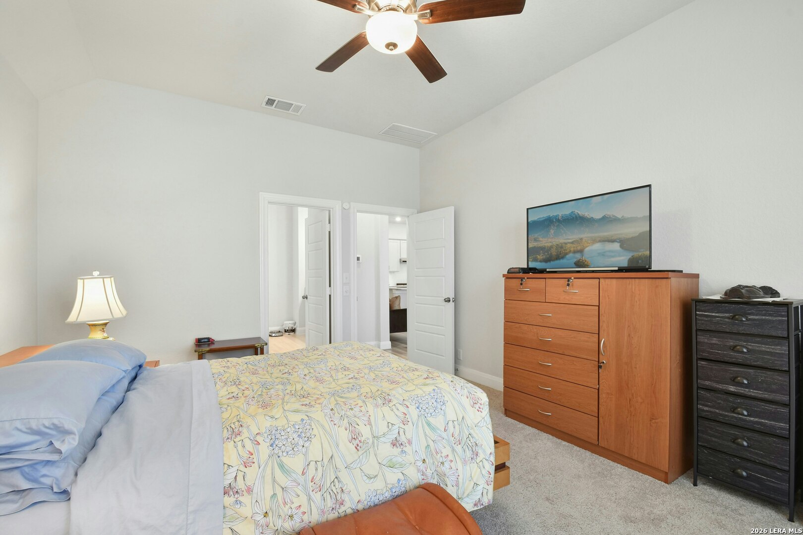 12125 Vine Blossom
