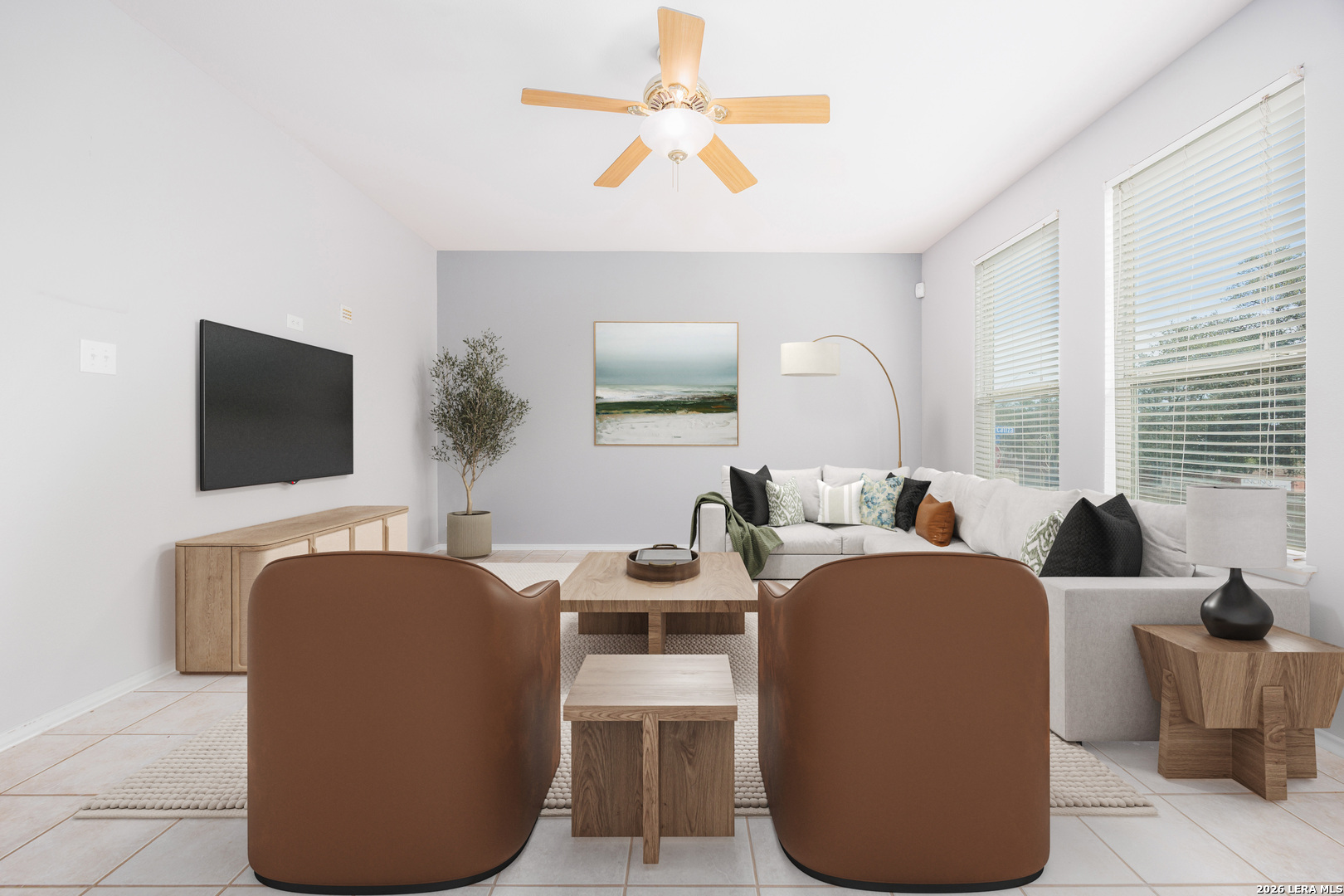 2438 Encino Cedros
