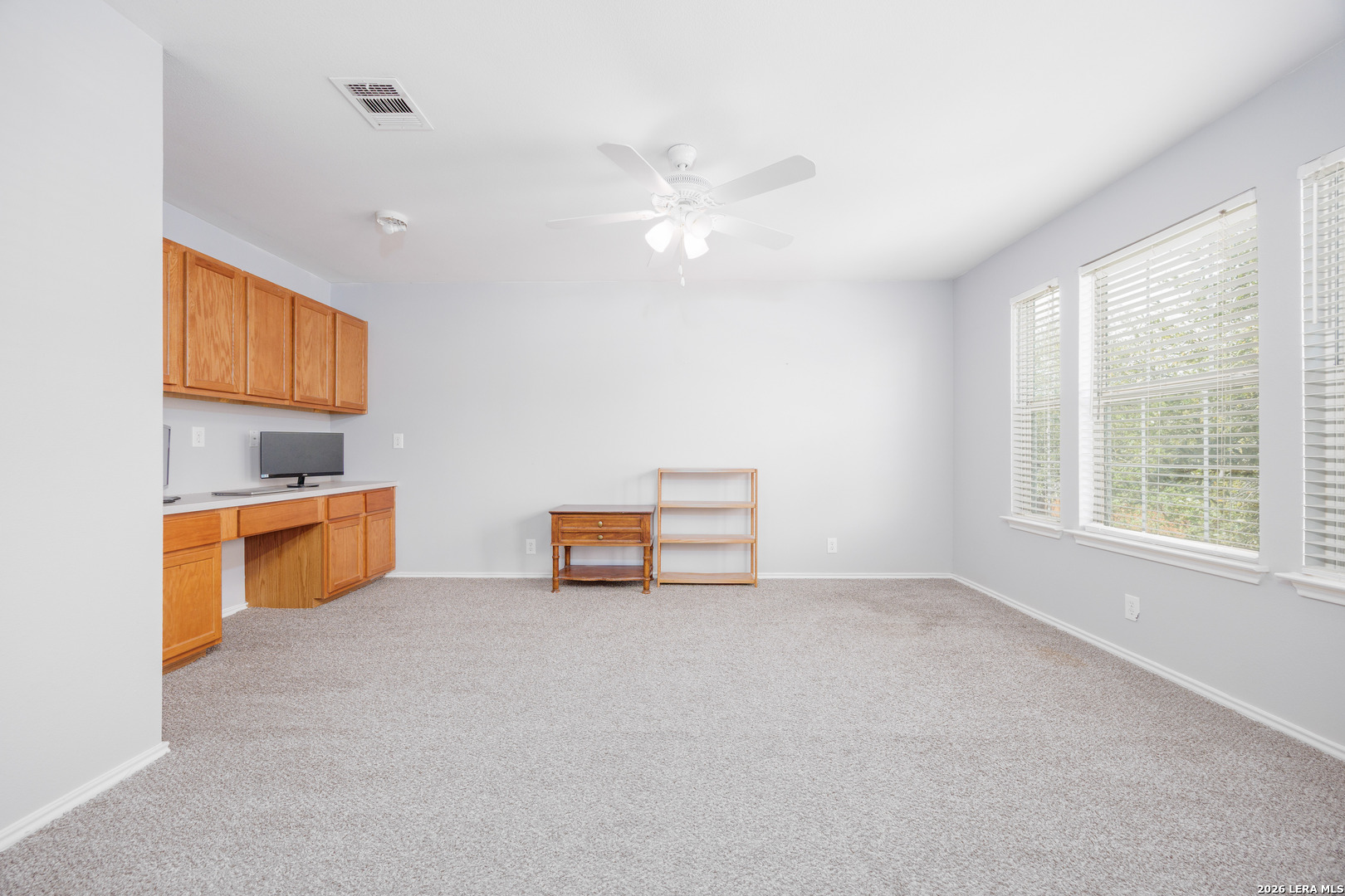 2438 Encino Cedros