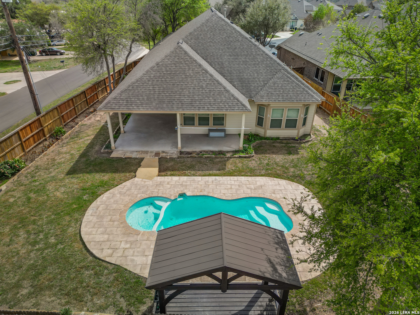 904 BEECHWOOD
