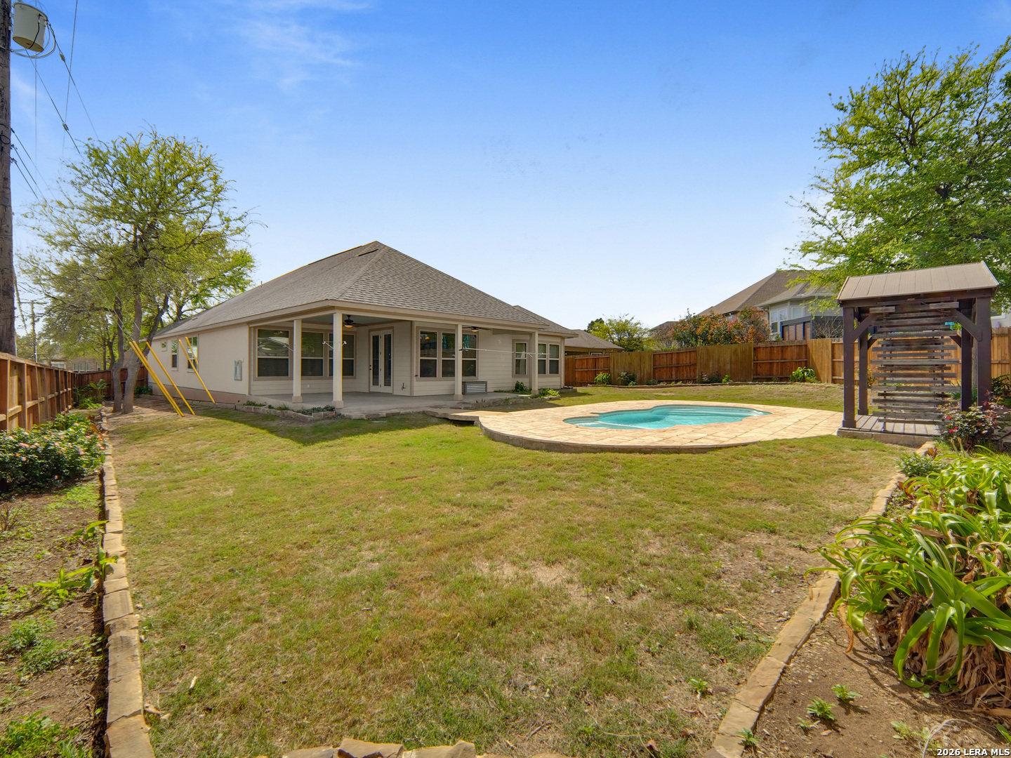 904 BEECHWOOD