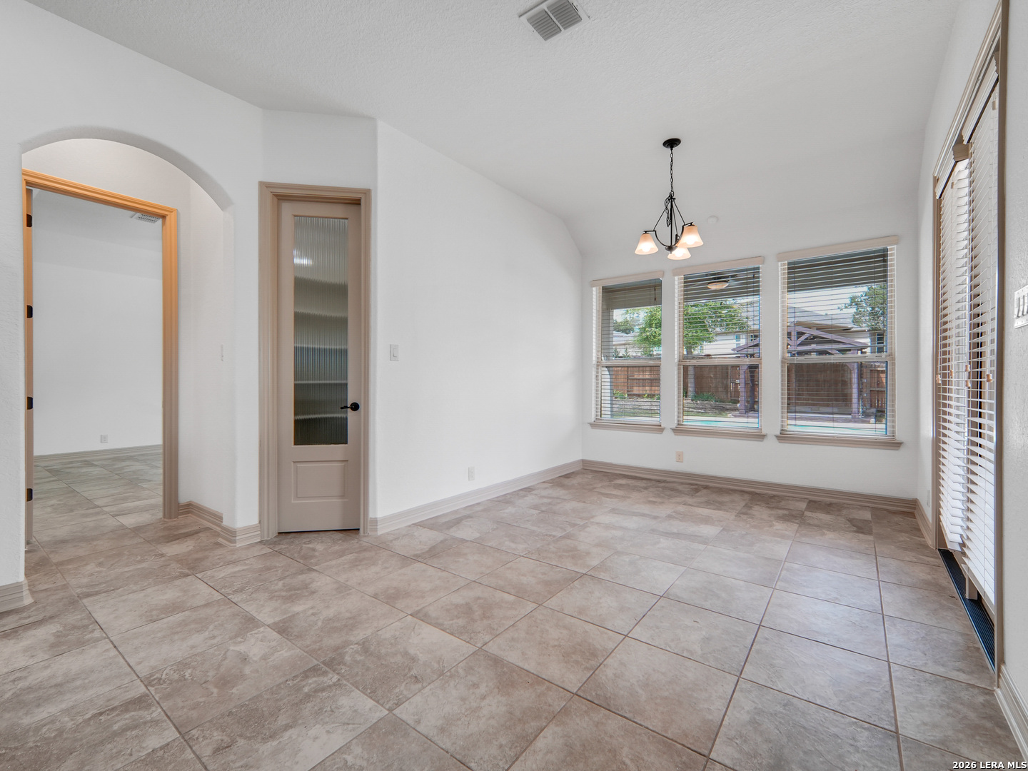 904 BEECHWOOD