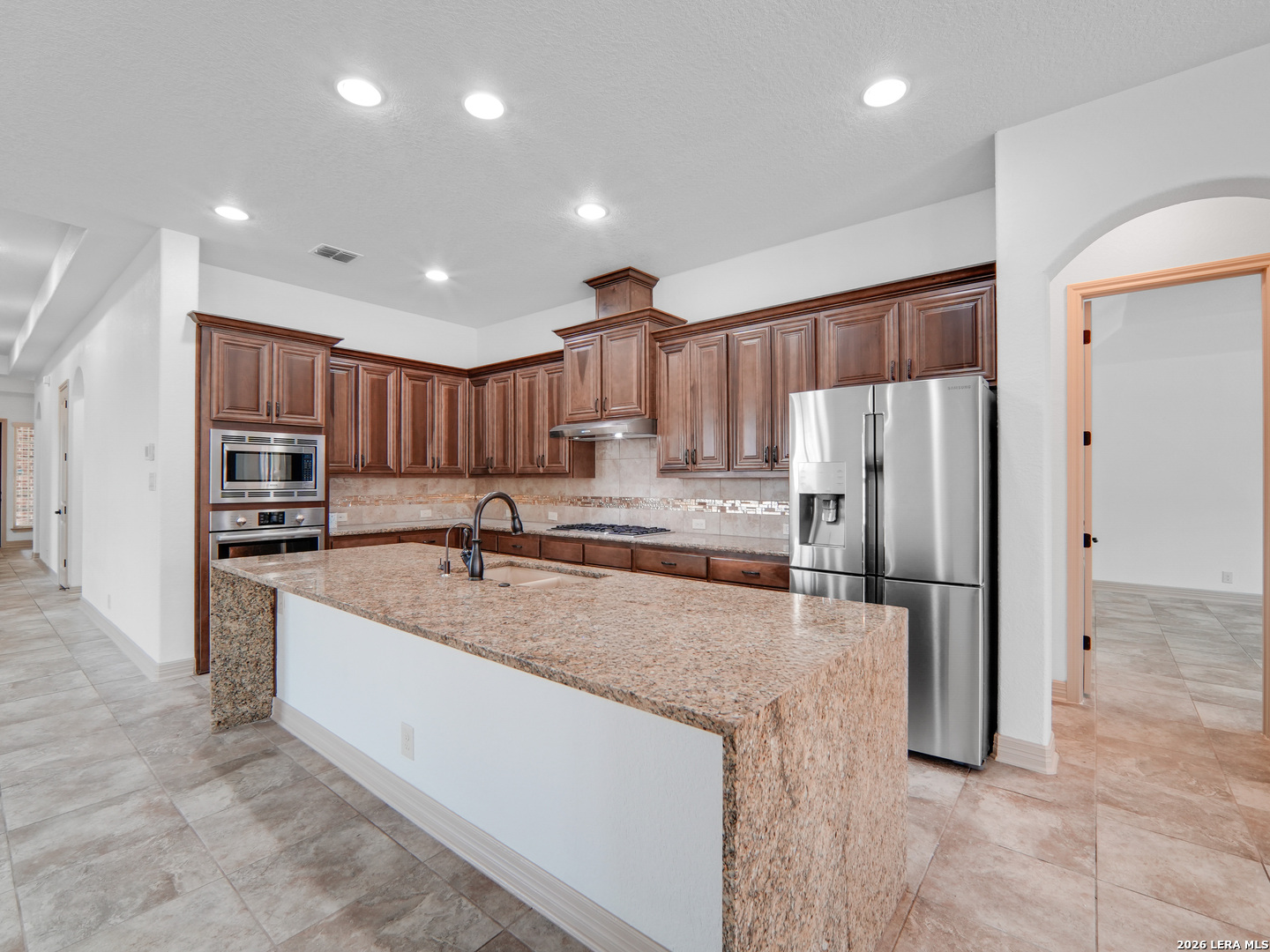 904 BEECHWOOD