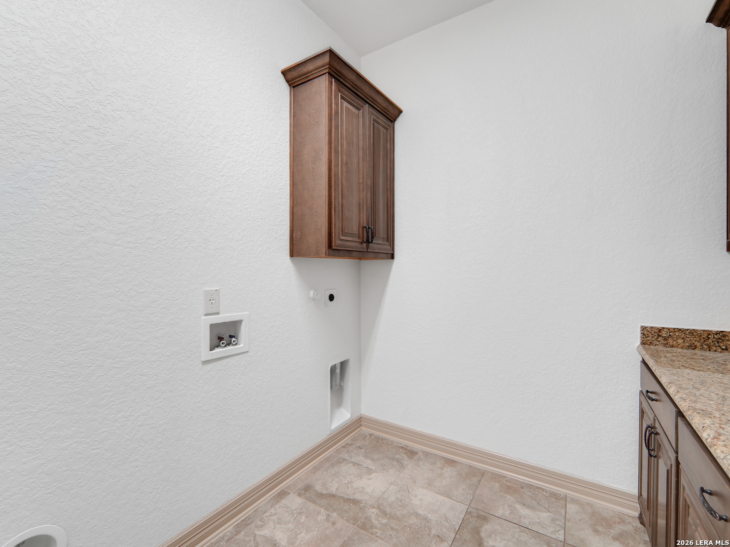 904 BEECHWOOD