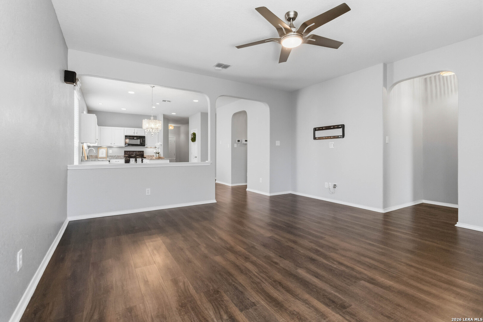 906 Rustic Light