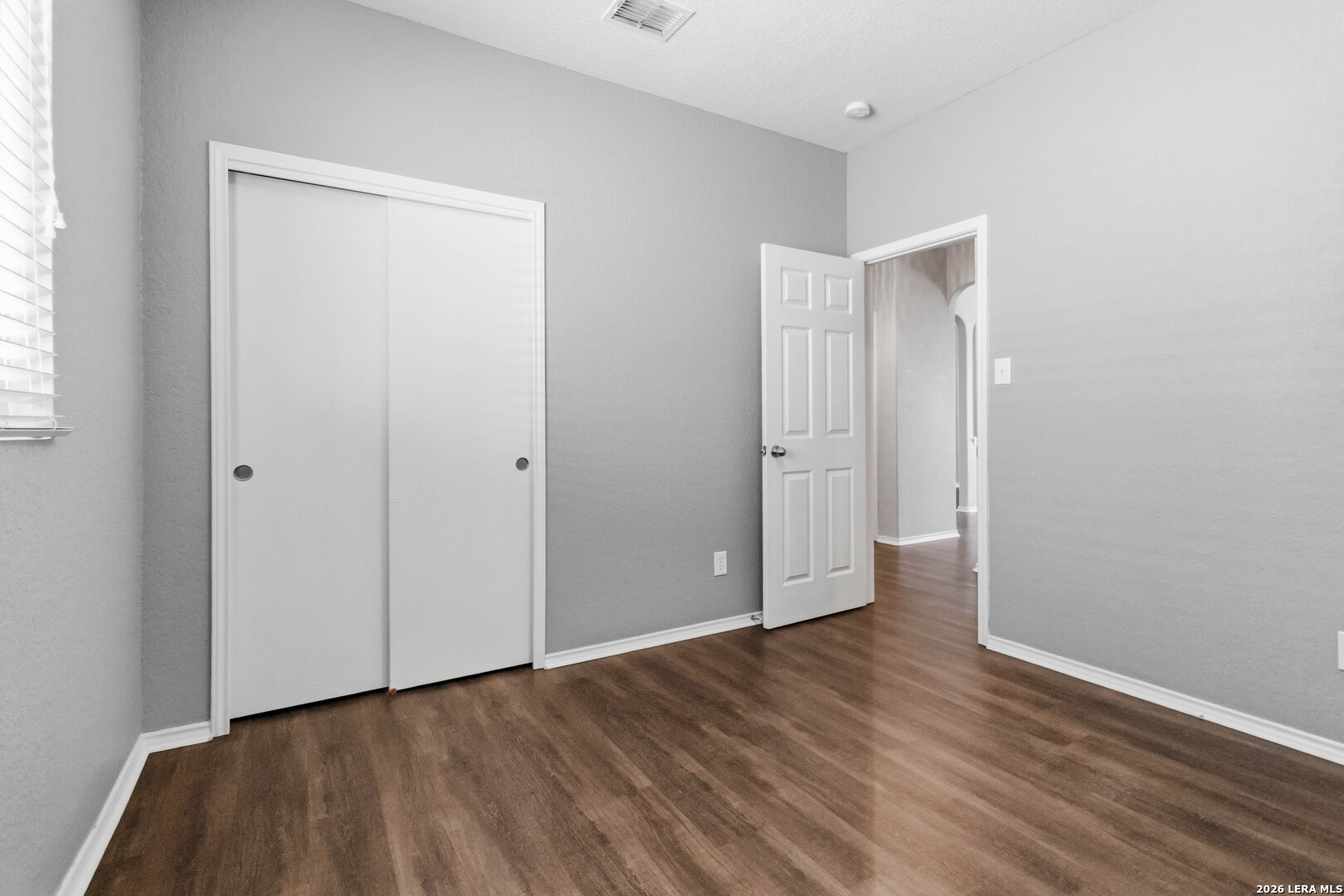 906 Rustic Light