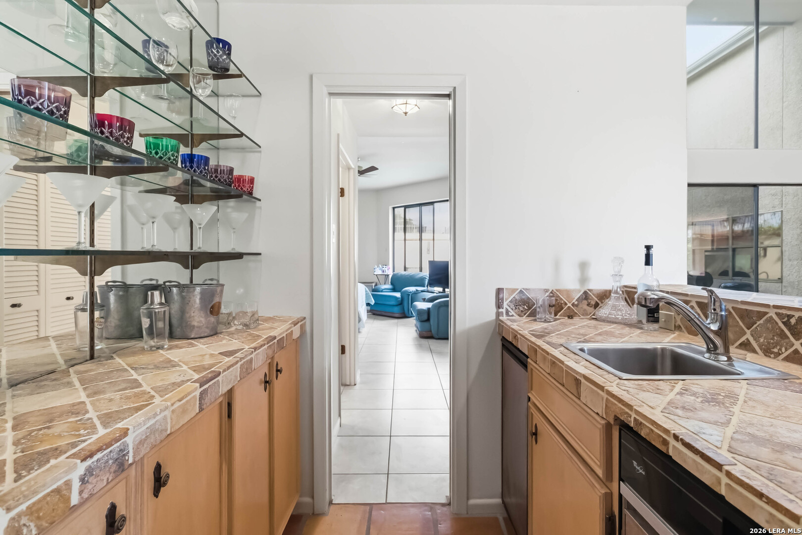 7609 N Songbird