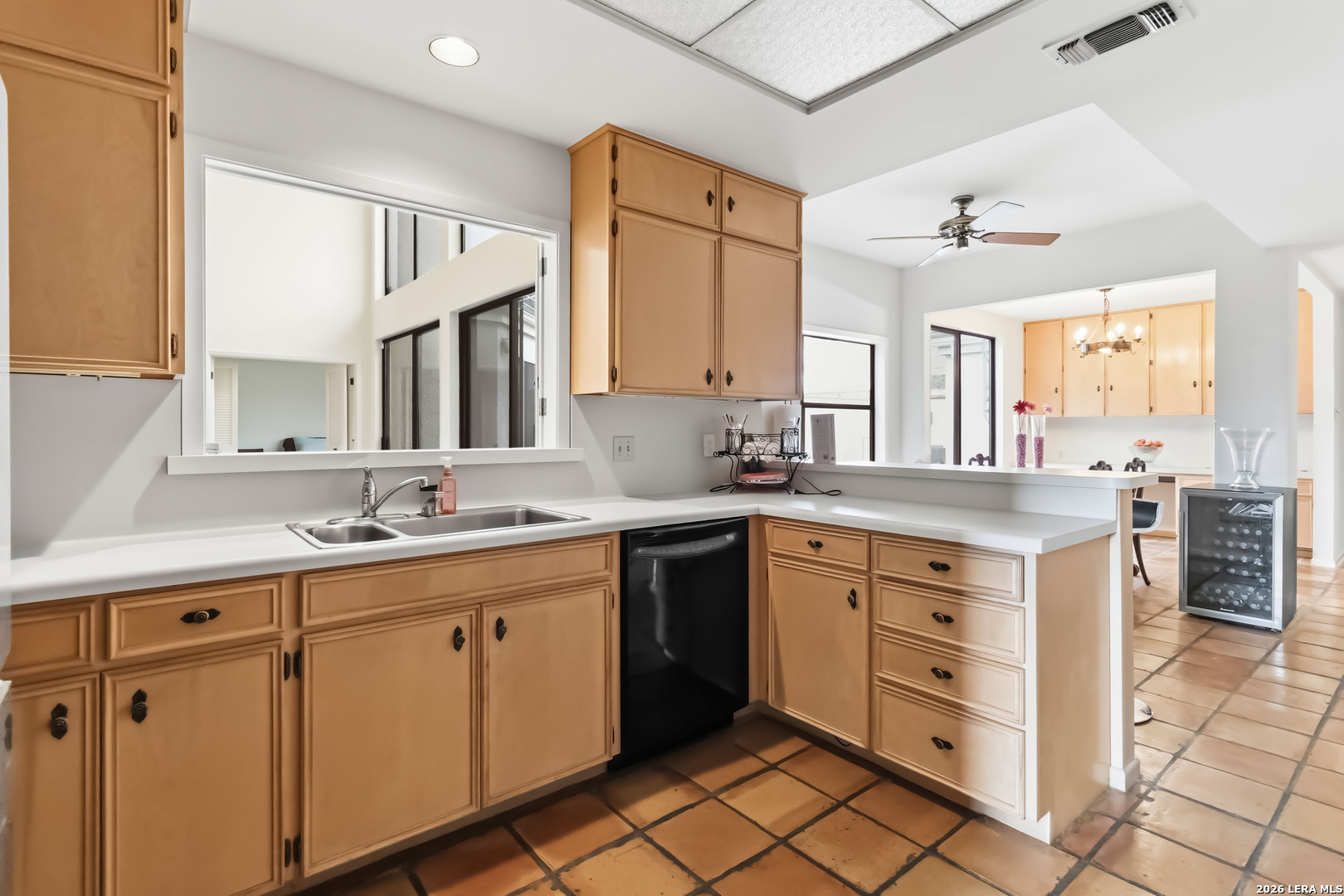 7609 N Songbird