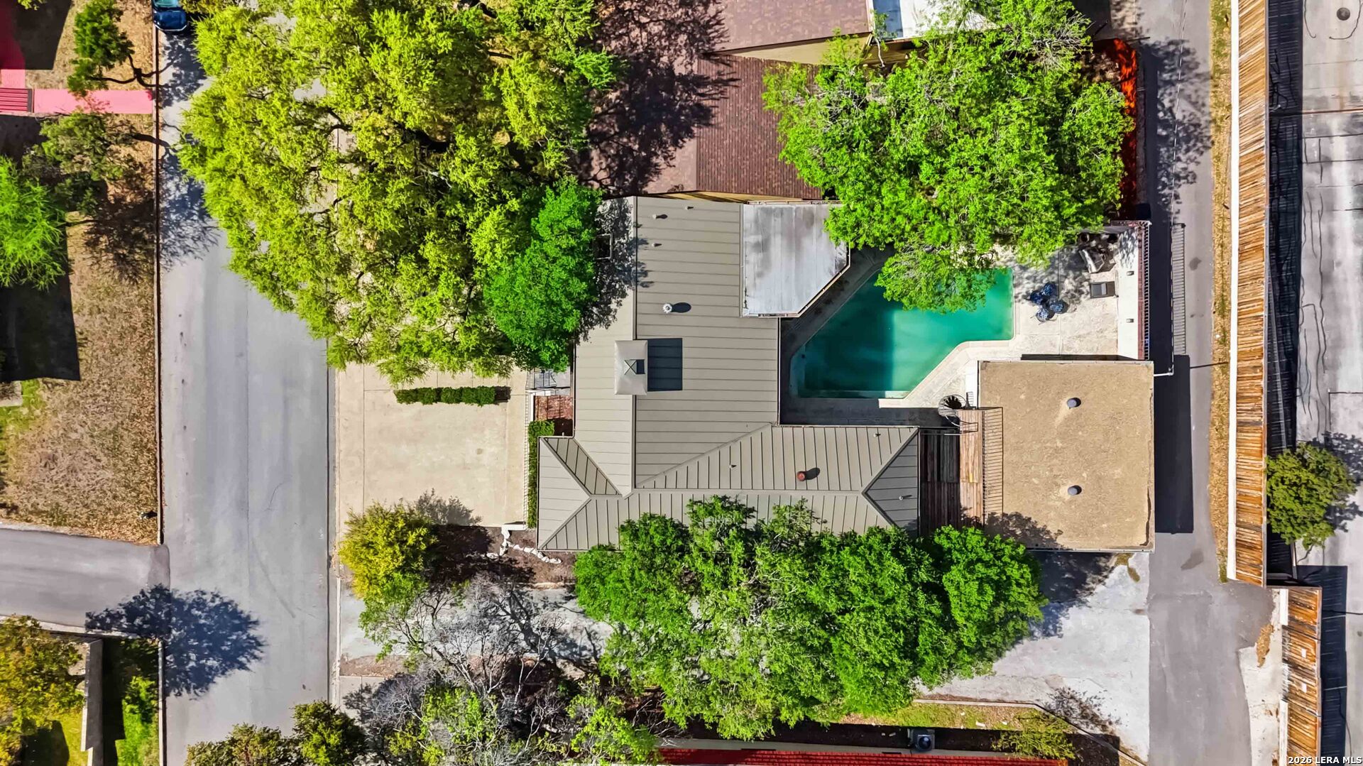 7609 N Songbird