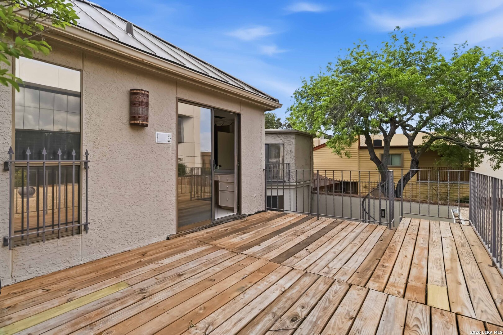 7609 N Songbird