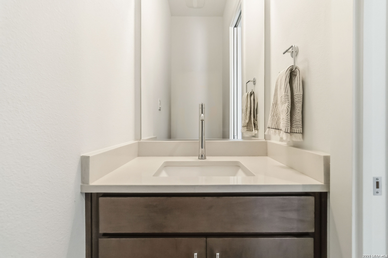 303 W Cypress Unit 101