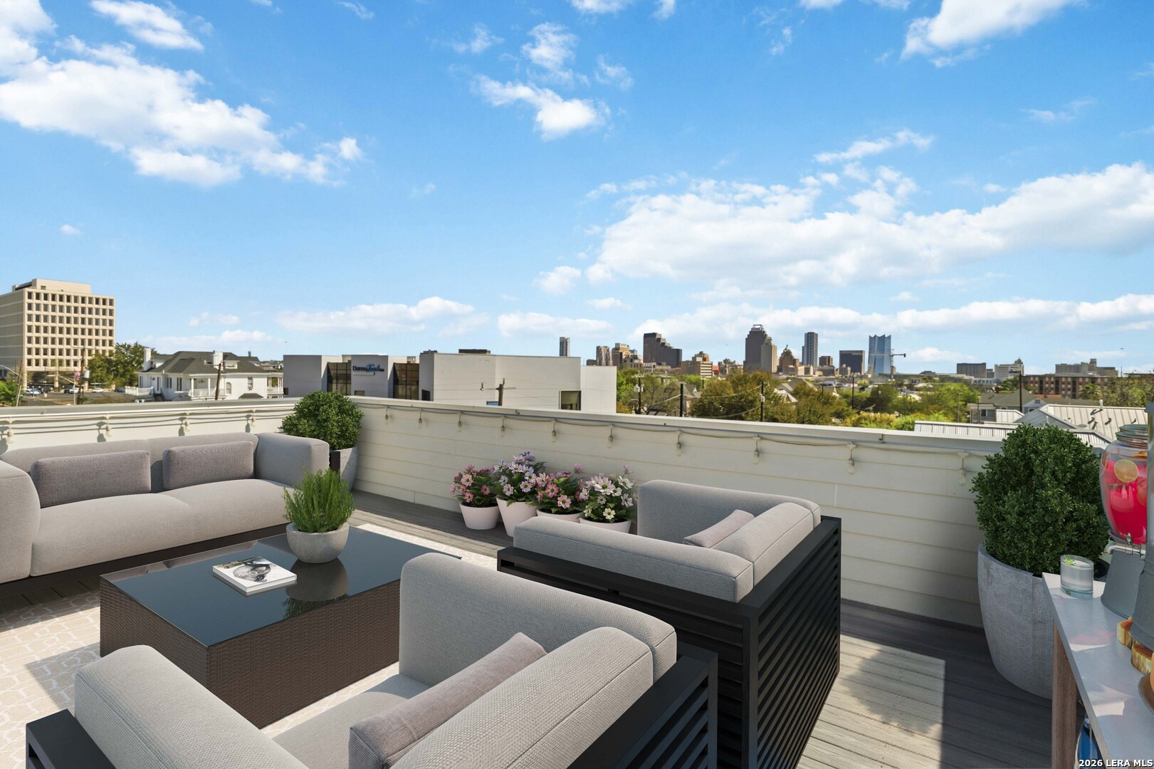 303 W Cypress Unit 101
