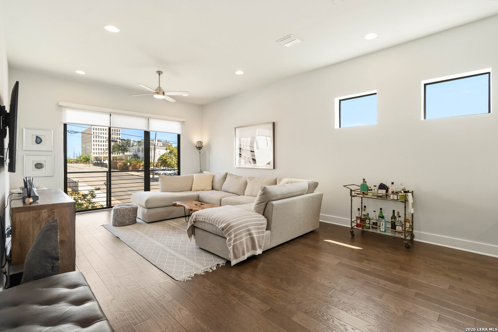 303 W Cypress Unit 101