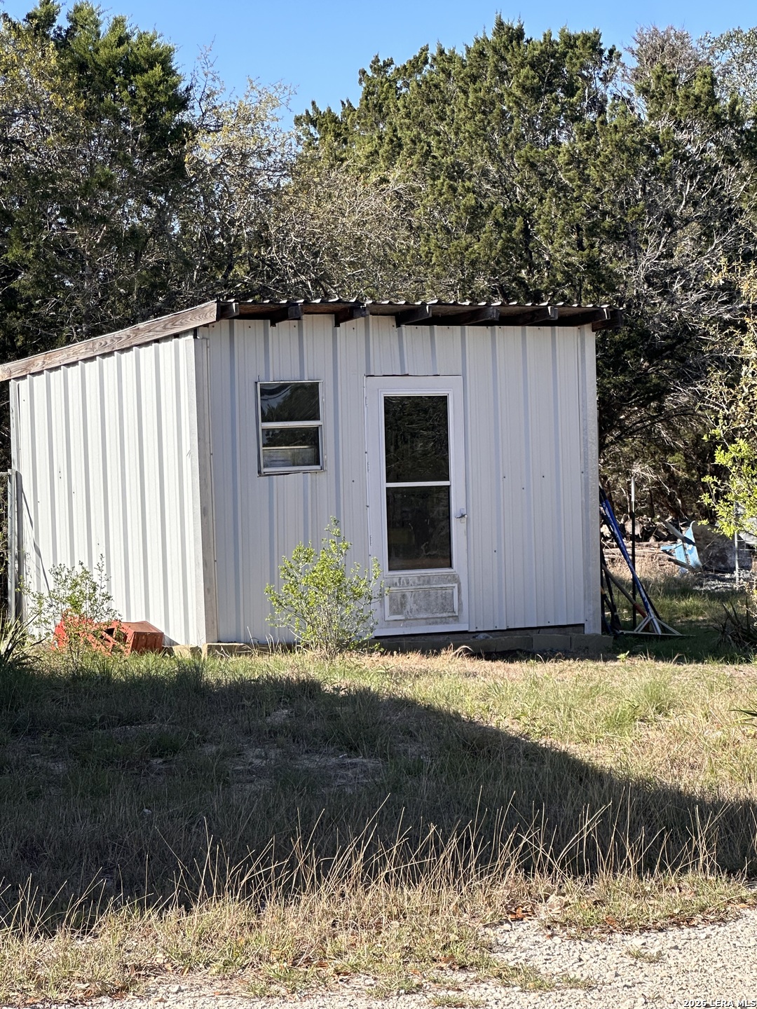 885 Brushy Creek