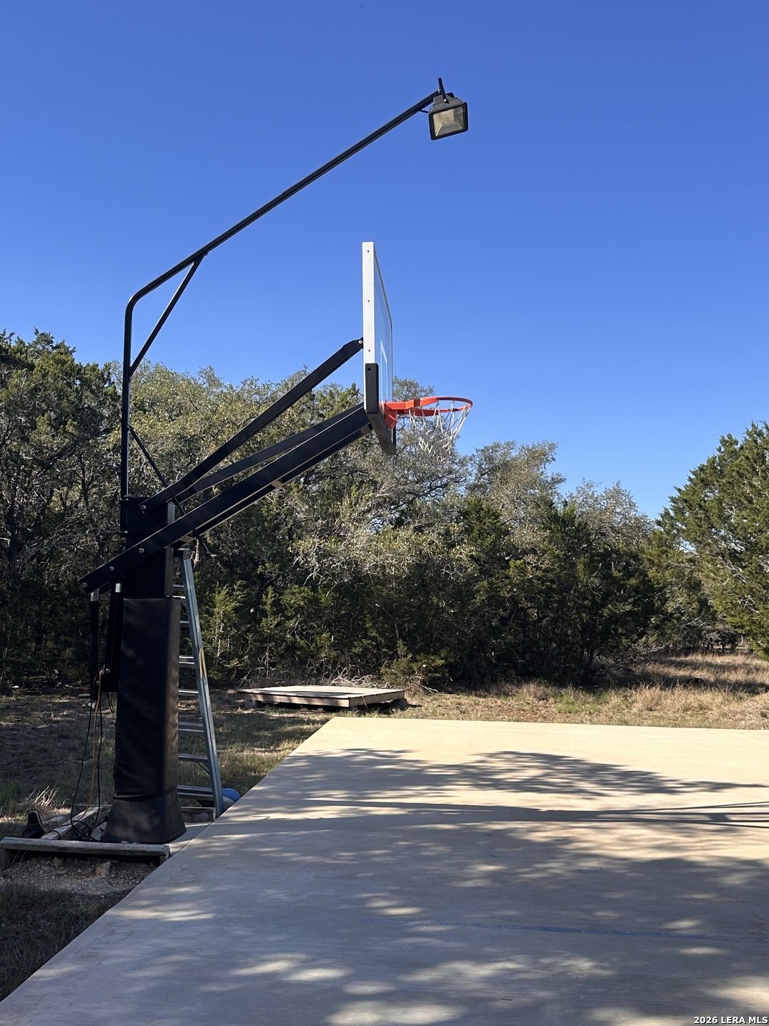 885 Brushy Creek