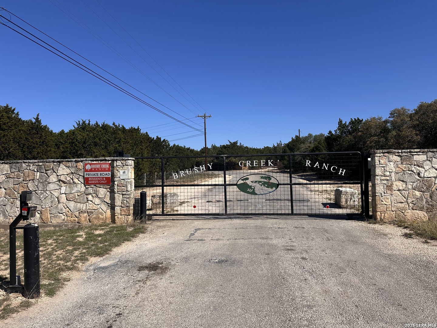 885 Brushy Creek
