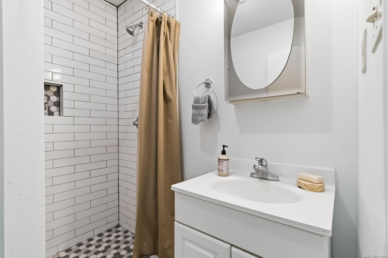 124 Bryn Mawr