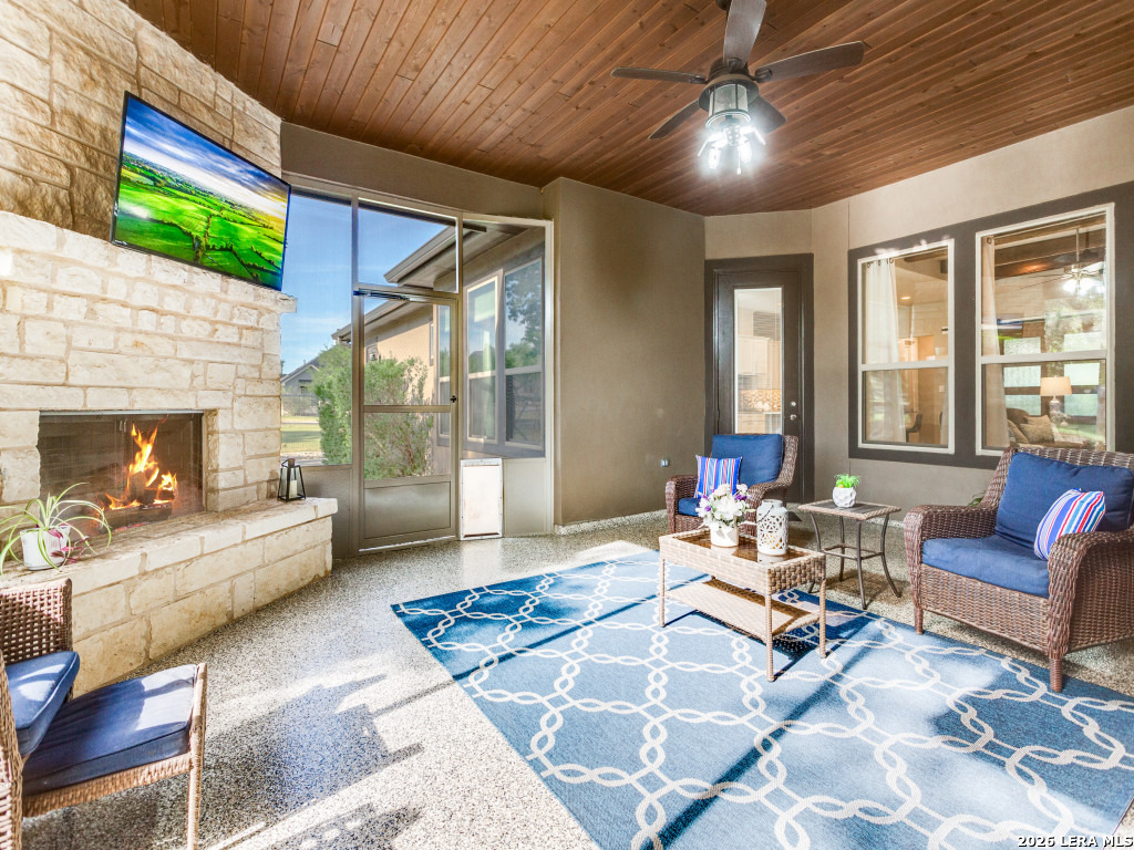 312 Lantana Crossing