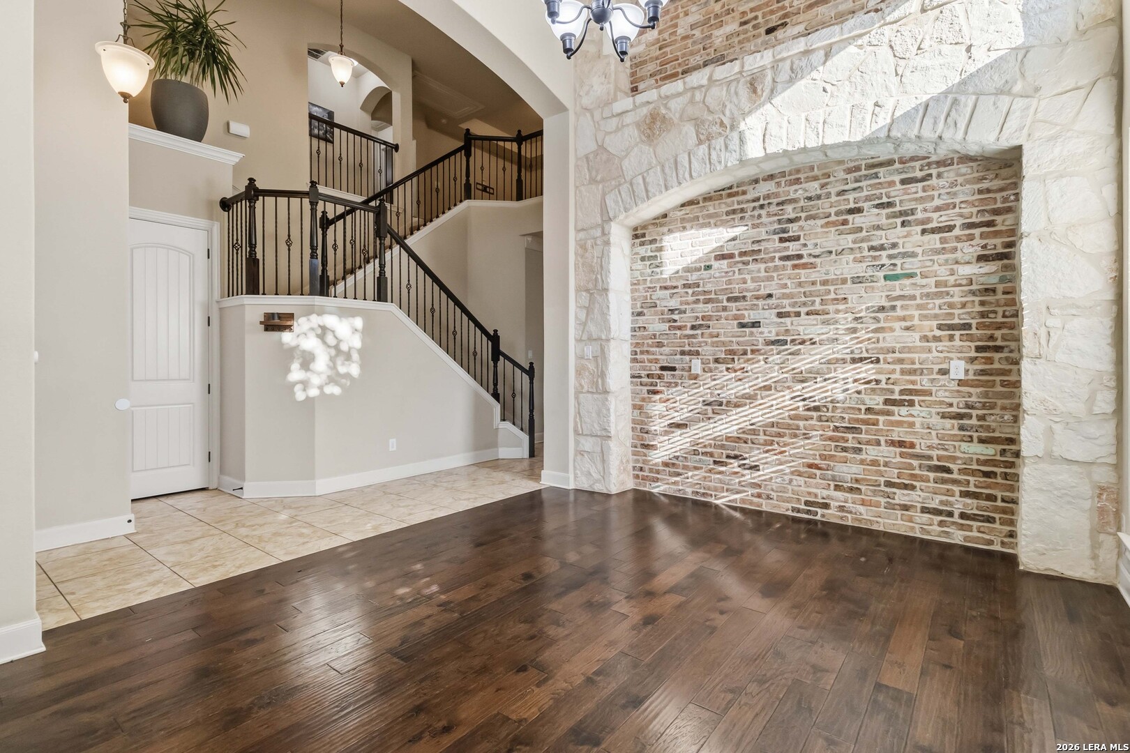 206 ENCHANTED HL