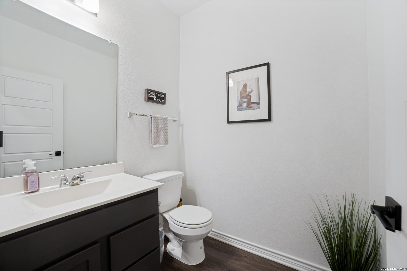 7974 HANGING BR