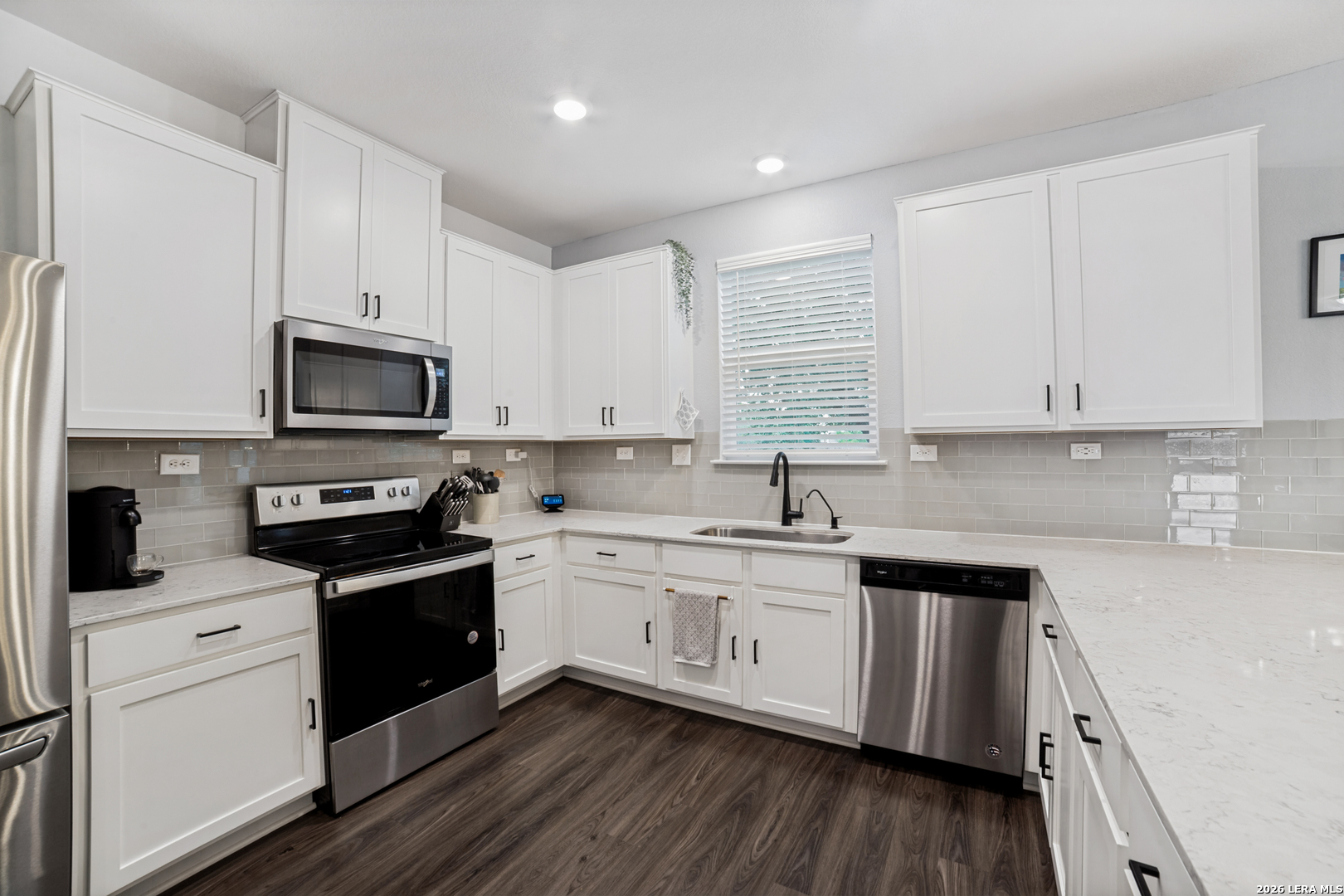 7974 HANGING BR