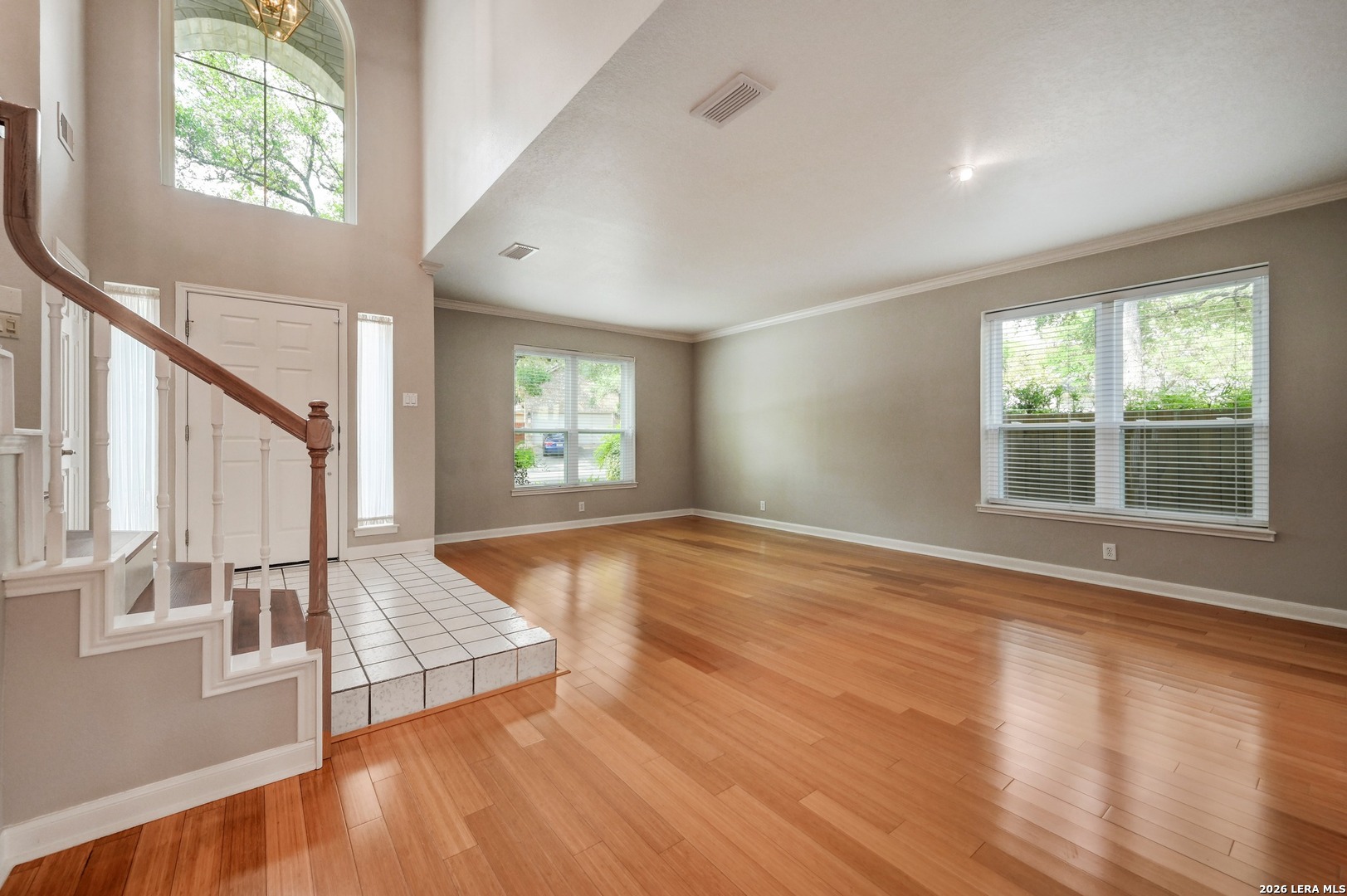 2051 Oak Mist