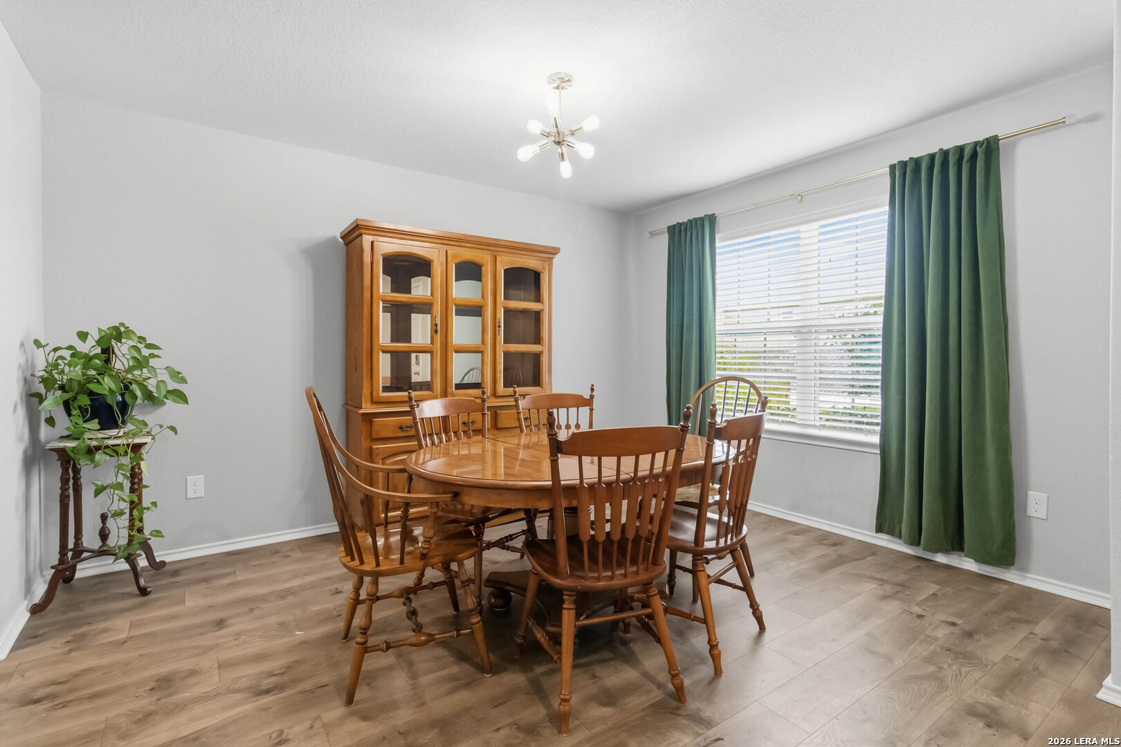 29555 Copper Gate