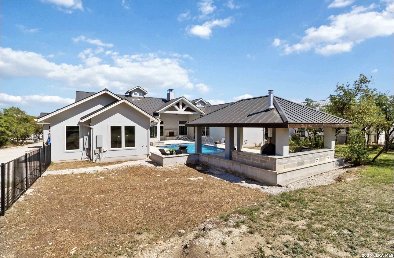 922 MAXIMINO RIDGE RD
