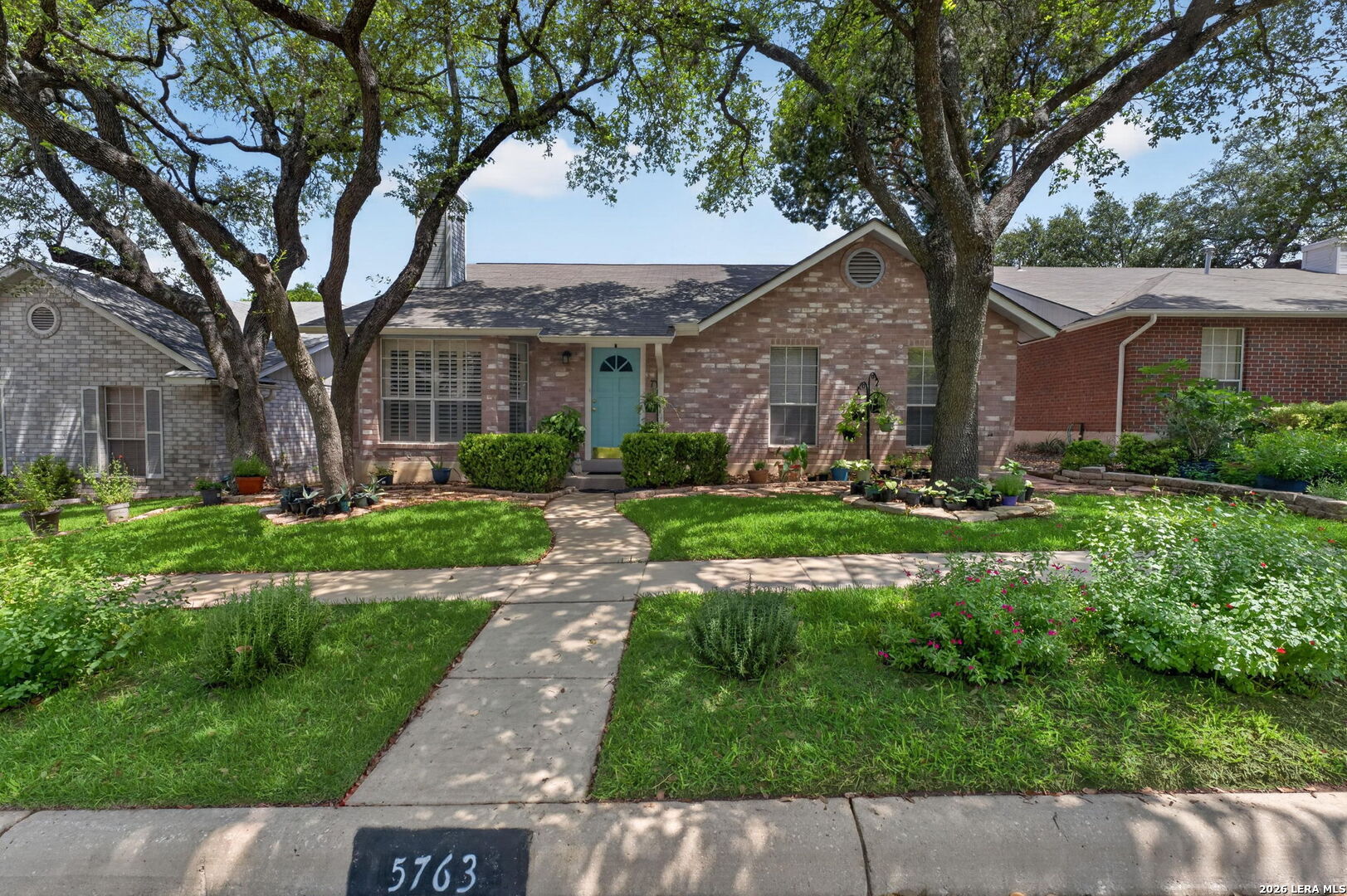 5763 Cedar Cove